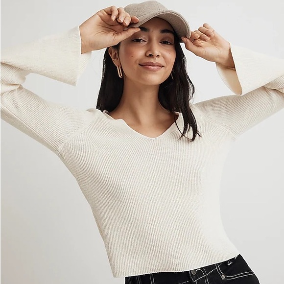 Madewell Ivory Flare Sleeve V-Neck Sweater - Picture 6 of 7
